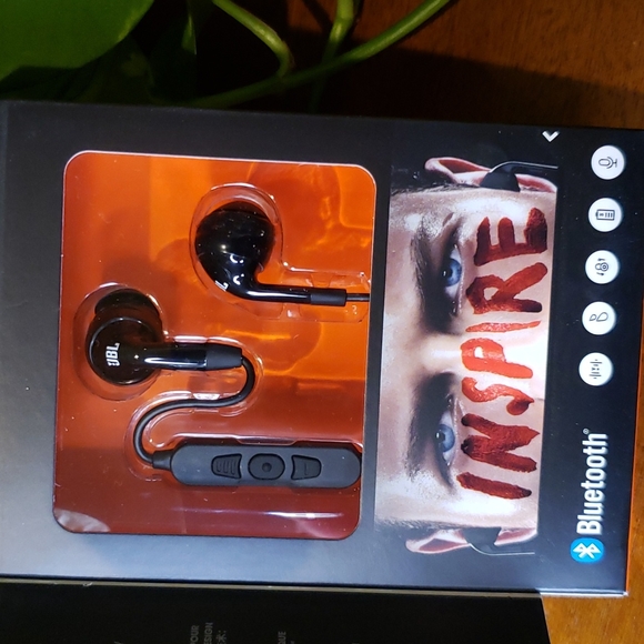 COPY - JBL INSPIRE500 BLUETOOTH SPORT HEADPHONES WIRELESS SWEAT PROOF - Picture 4 of 9